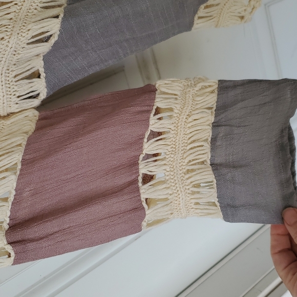 3/$30 Boho Long Sleeve Top - Picture 3 of 4